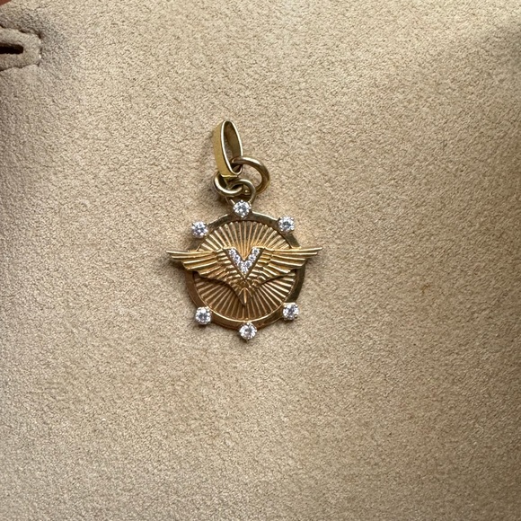 FOUNDRAE Baby Passion Medallion - Picture 2 of 6